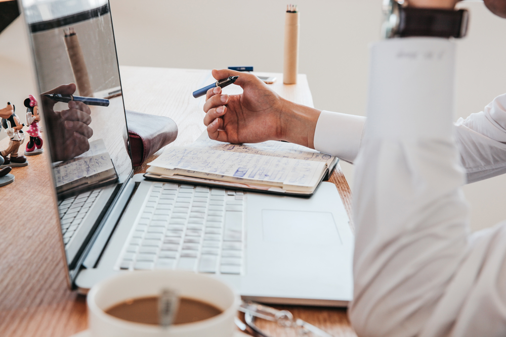 Extend your LinkedIn article’s reach – what to write in your SHORT POST
